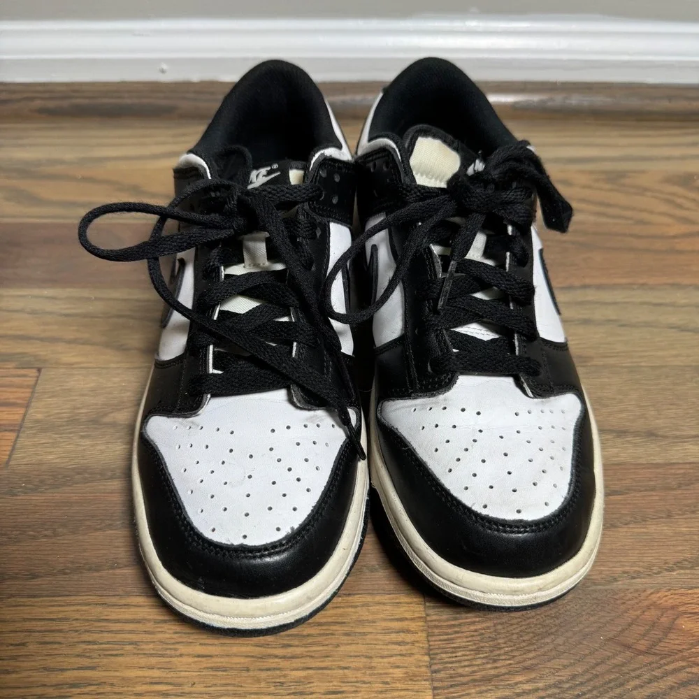 Nike Dunk Low Panda Big Kids Size 7Y Black White CW1590-100 Retro Sneakers